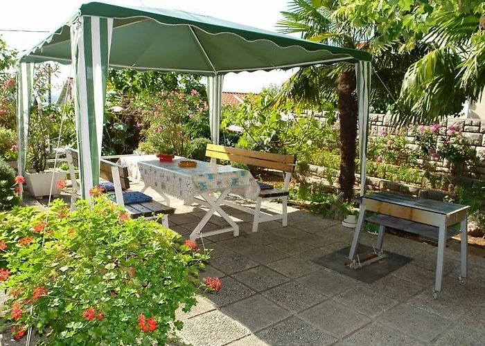 Apartment Dramalj 33 *